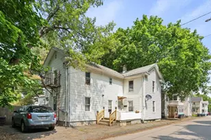 21 Pleasant St, Pittsfield, MA 01201 - Photo 1