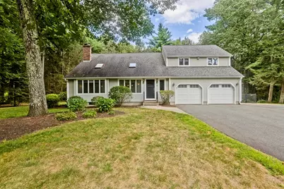6 Ashley Cir, Easthampton, MA 01027 - Photo 1