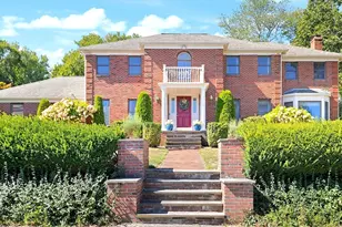 93 Brewster Dr, Norwood, MA 02062 - Photo 1