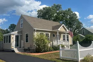 49 Hatch St, Springfield, MA 01129 - Photo 1