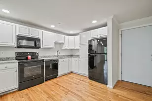 20 Abbey Rd, Leominster, MA 01453 - Photo 1