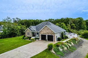 100 Oxford Ln, Swansea, MA 02777 - Photo 1