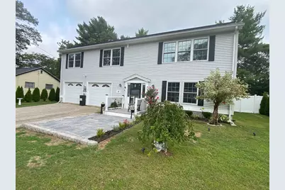 15 Jackson Rd, Webster, MA 01570 - Photo 1