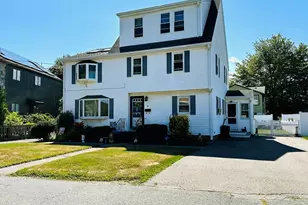 4 Mersea St, Saugus, MA 01906 - Photo 1