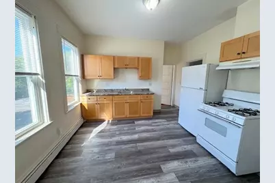 144-146 Cypress St #3, Brookline, MA 02445 - Photo 1