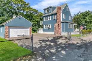 17 Elaine Ave, Saugus, MA 01906 - Photo 1