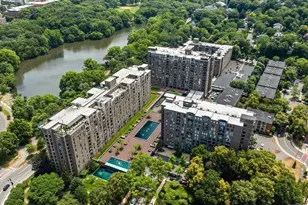 33 Pond Ave, Brookline, MA 02445 - Photo 1