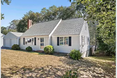 47 Postgate Rd, Hamilton, MA 01982 - Photo 1