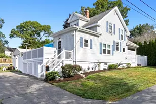 23 Lincoln Ave, Hamilton, MA 01982 - Photo 1