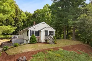 53 Elm St, Halifax, MA 02338 - Photo 1