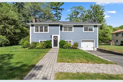14 Carpenter Road, Lynnfield, MA 01940 - Photo 1