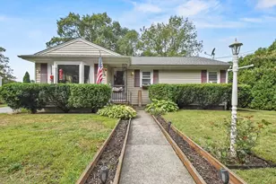 129 Rowe St, New Bedford, MA 02740 - Photo 1