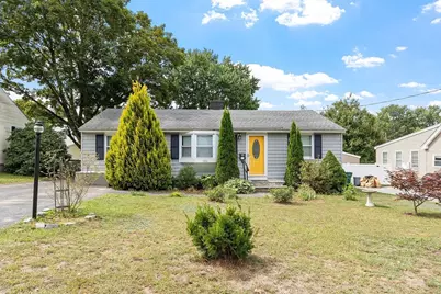 186 Burnham Rd, Lowell, MA 01852 - Photo 1