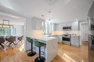 4 Hog Hill Rd, Peabody, MA 01960 - Photo 1