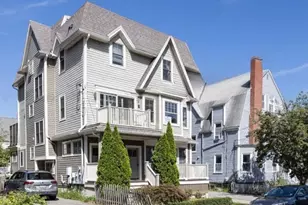 19 Harris St, Brookline, MA 02446 - Photo 1