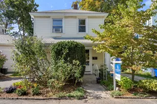 21 Linden St, Maynard, MA 01754 - Photo 1