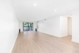 22 Railroad St, Andover, MA 01810 - Photo 1