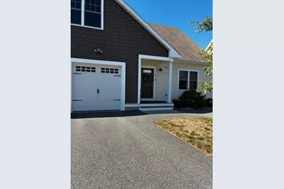 637 Gifford St #7B, Falmouth, MA 02540 - Photo 1