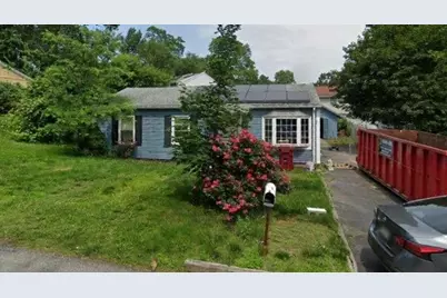 101 Laurie Ln, Lowell, MA 01854 - Photo 1