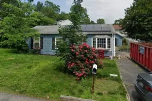 101 Laurie Ln, Lowell, MA 01854 - Photo 1