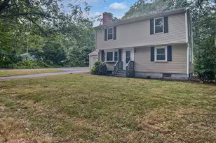 484 Pleasant St, Franklin, MA 02038 - Photo 1