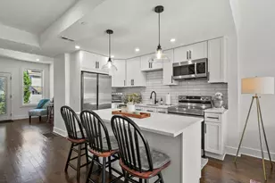 607 Cambridge St, Worcester, MA 01610 - Photo 1