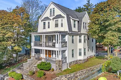 122-124 Beacon Hill Ave #2, Lynn, MA 01902 - Photo 1