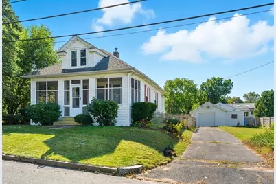 33 Taber St, Springfield, MA 01118 - Photo 1