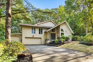16 Bluejay Rd, Lynnfield, MA 01940 - Photo 1