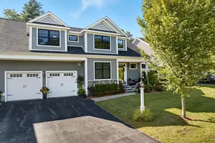 7 Davenport Ln, Hopkinton, MA 01748 - Photo 1