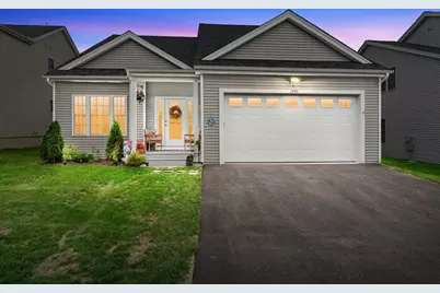 179 Crownshield Ave #C, Uxbridge, MA 01569 - Photo 1