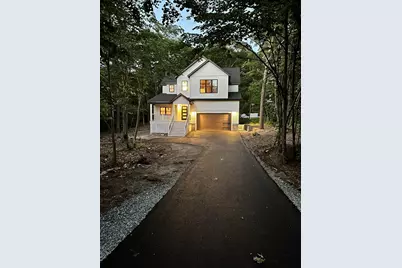 980 Newport Ave, Attleboro, MA 02703 - Photo 1