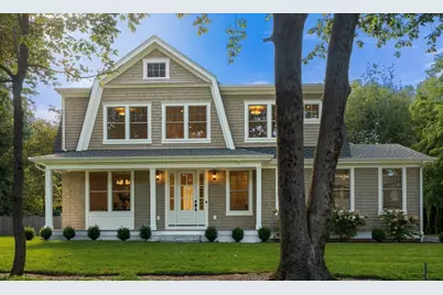 32 S. Woodside Ave, Wellesley, MA 02482 - Photo 1