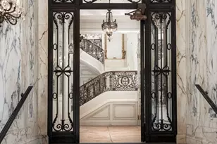 285 Commonwealth Ave, Boston, MA 02115 - Photo 1