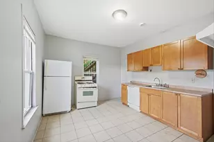 24 Park Ave, Malden, MA 02148 - Photo 1