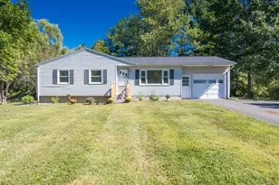 40 Farmington Rd, Amherst, MA 01002 - Photo 1
