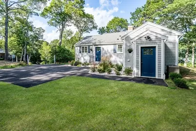 39 Lakewood Dr, Barnstable, MA 02632 - Photo 1