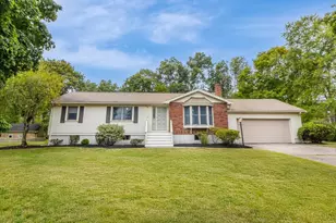 7 School St, Easton, MA 02375 - Photo 1