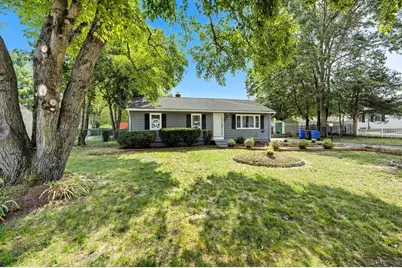 15 Southern Rd, Springfield, MA 01129 - Photo 1