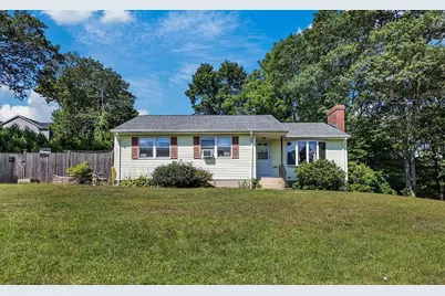 4 Josephine St, Franklin, MA 02038 - Photo 1