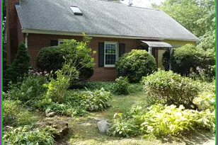 12 Moorland St, Amherst, MA 01002 - Photo 1