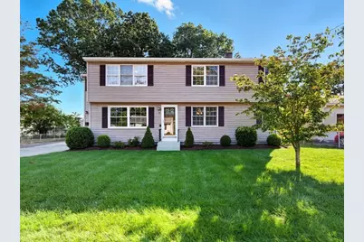 39 Fernwood St, Chicopee, MA 01020 - Photo 1