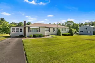 132 S High St, Foxboro, MA 02035 - Photo 1