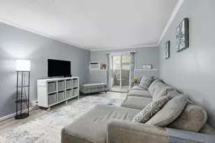 7 Wildwood St, Dracut, MA 01826 - Photo 1