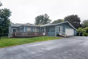 9 Birchwood Dr, Holden, MA 01520 - Photo 1