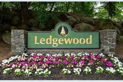 3 Ledgewood Way #16, Peabody, MA 01960 - Photo 1