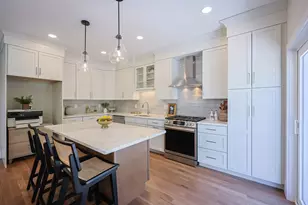 41 Thomas Mann Cir, Norfolk, MA 02056 - Photo 1