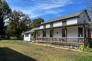 11 Maple St, Chester, MA 01011 - Photo 1