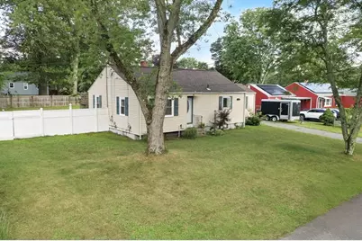 35 Juniper Dr, Springfield, MA 01119 - Photo 1