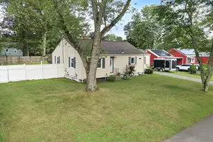 35 Juniper Dr, Springfield, MA 01119 - Photo 1